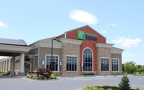 Holiday Inn Express Woodstock Shenandoah Valley