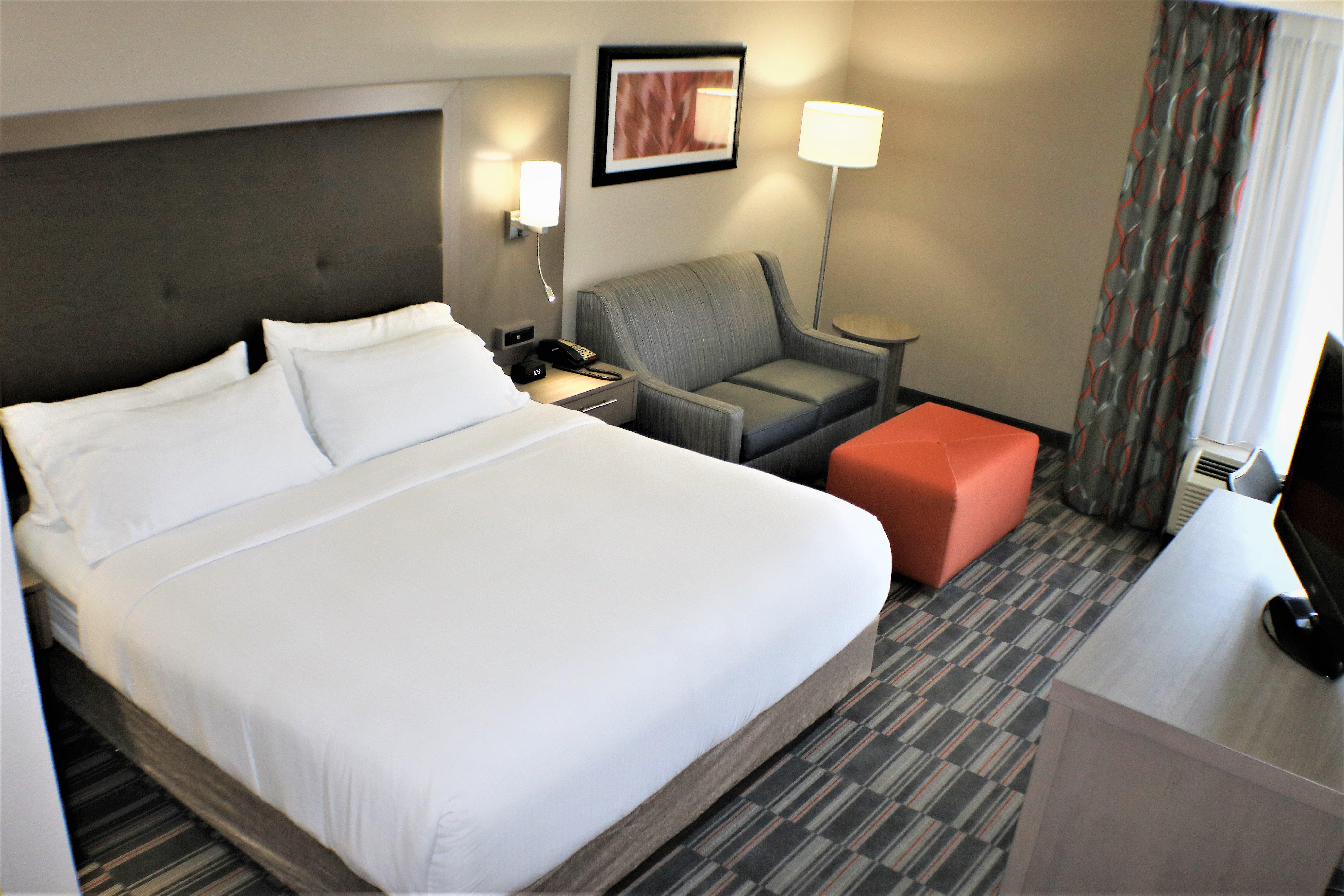 Holiday Inn Express Woodstock-Shenandoah Valley By Ihg Exterior photo