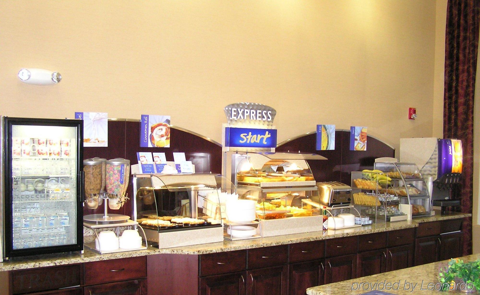 Holiday Inn Express Woodstock-Shenandoah Valley By Ihg Exterior photo