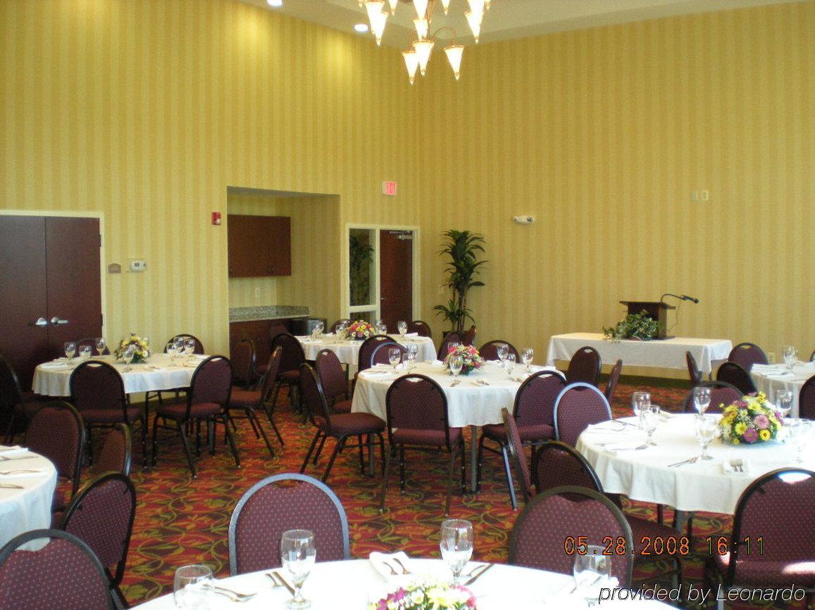 Holiday Inn Express Woodstock-Shenandoah Valley By Ihg Exterior photo
