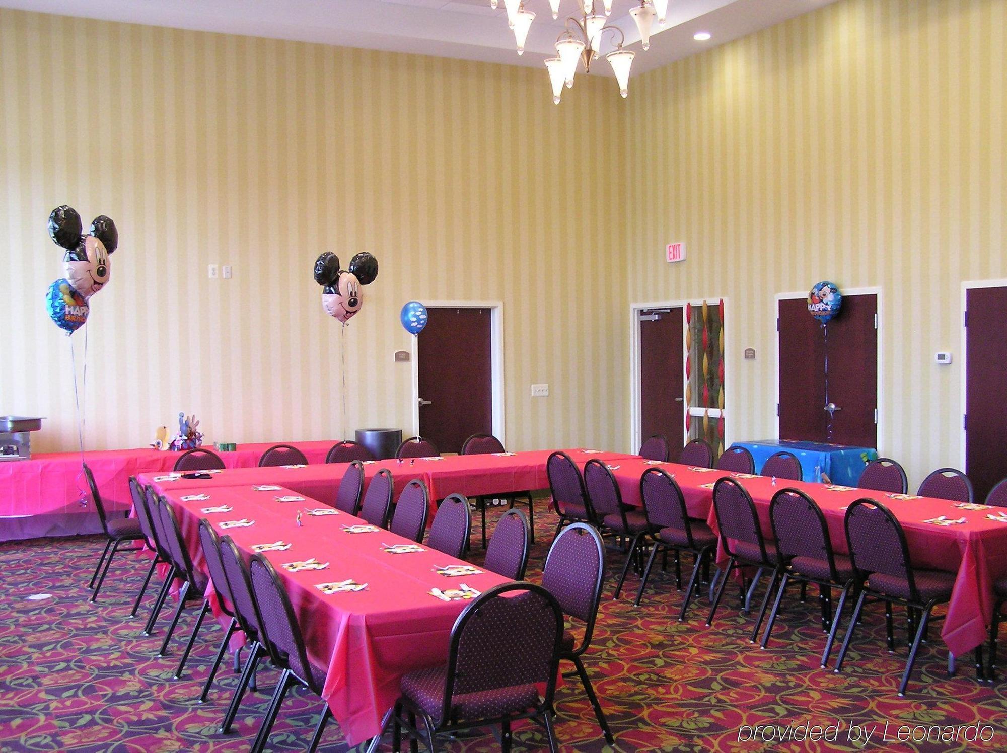 Holiday Inn Express Woodstock-Shenandoah Valley By Ihg Exterior photo